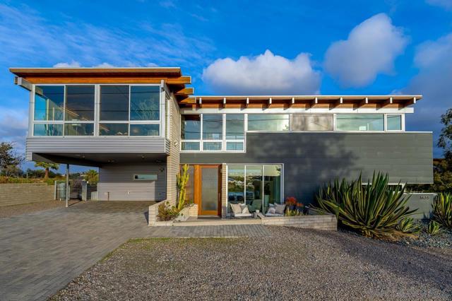 1635 Gascony Rd, Encinitas CA: https://media.crmls.org/mediaz/03eb7b4c-9772-4f12-8b01-7c668e2ebf79.jpg