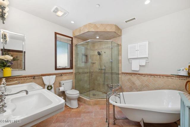 1203 Casa Grande Drive, Simi Valley CA: https://media.crmls.org/mediaz/03ee1791-6dca-4dd9-99ee-e948f70a2649.jpg