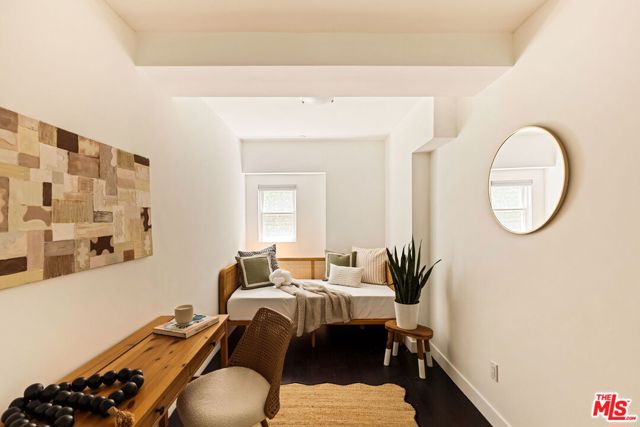 8513 Cashio Street, Los Angeles CA: https://media.crmls.org/mediaz/03eed892-86e6-4387-a57c-da66e25f1c4f.jpg