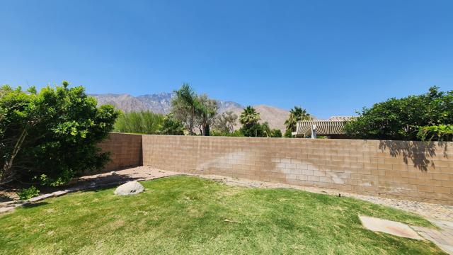 703 Ventana, Palm Springs CA: https://media.crmls.org/mediaz/03ef657c-e2ea-4b0f-a551-e5773badb130.jpg