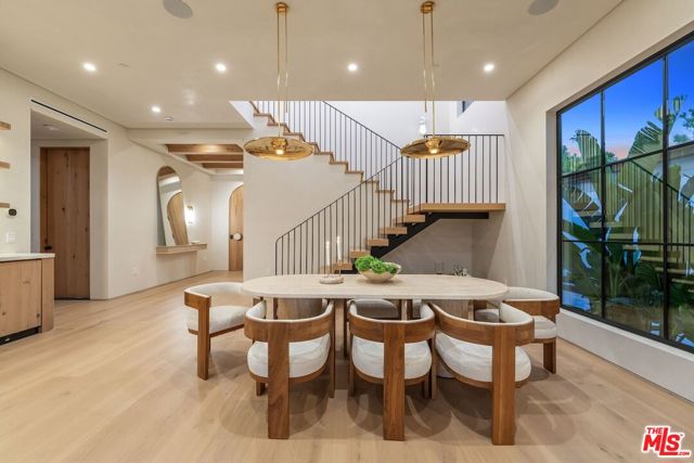 Image 14 of 69 For 11746 Blix Street