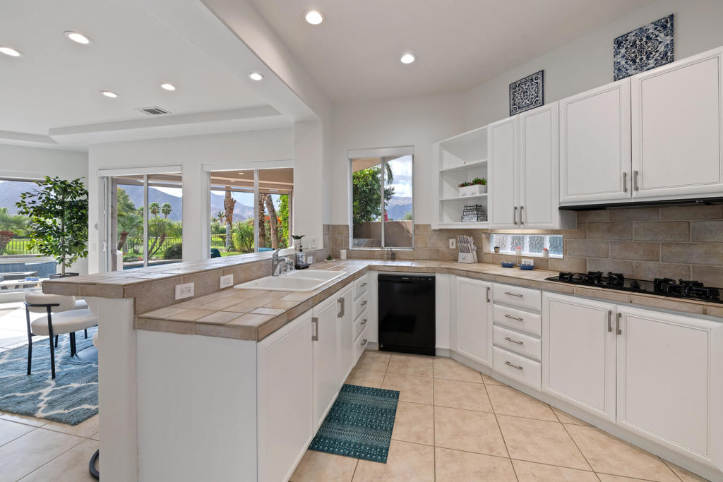 MLS #219129219DA img 27