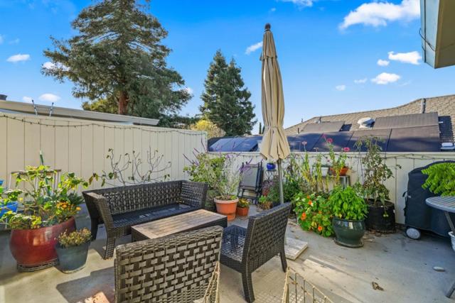 444 Villa Terrace, San Mateo CA: https://media.crmls.org/mediaz/03f0c993-bdce-48db-9eb8-1f5e3df865fe.jpg
