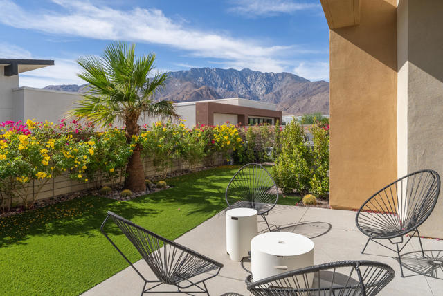 761 Nugget Lane, Palm Springs CA: https://media.crmls.org/mediaz/03f27fab-fc1f-4c08-8904-5a6ba0d48be5.jpg