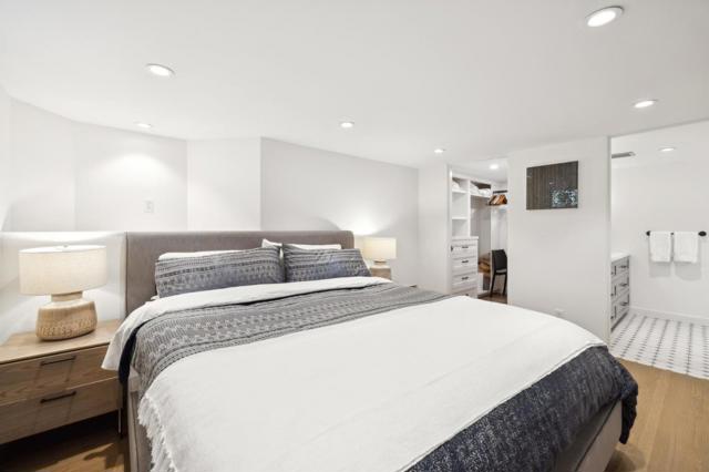 957 University Drive, Menlo Park CA: https://media.crmls.org/mediaz/03f2c232-5468-4958-9039-21fb4057e3a2.jpg