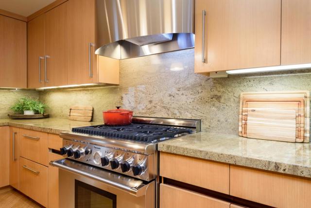 1265 Trinity Drive, Menlo Park CA: https://media.crmls.org/mediaz/03f2c8e8-971d-40af-8f66-b923c9a1338e.jpg