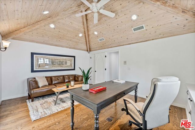 217 17th Street, Santa Monica CA: https://media.crmls.org/mediaz/03f2d766-c40b-40fa-beca-ad88b1da51bd.jpg