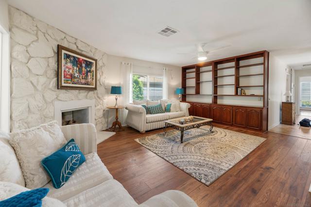 12091 Lomica Dr, San Diego CA: https://media.crmls.org/mediaz/03f319d5-0bc4-4262-a911-b64a04bda36a.jpg
