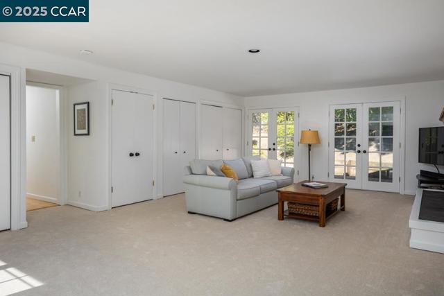 2554 Mockingbird Hill Rd, Walnut Creek CA: https://media.crmls.org/mediaz/03f38ed6-6be5-41d3-b078-e2b23394d497.jpg
