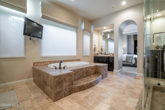 20 Master Bath