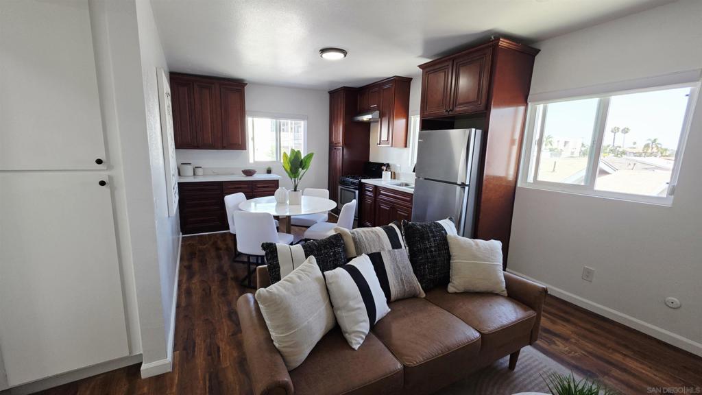 MLS #250032598SD image #32