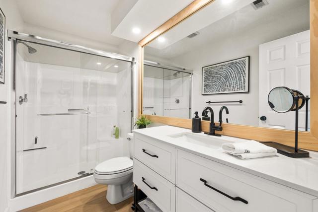 76892 Joetta Place, Palm Desert CA: https://media.crmls.org/mediaz/03f4dfe7-f91a-4469-bb22-0d8dcea269e0.jpg