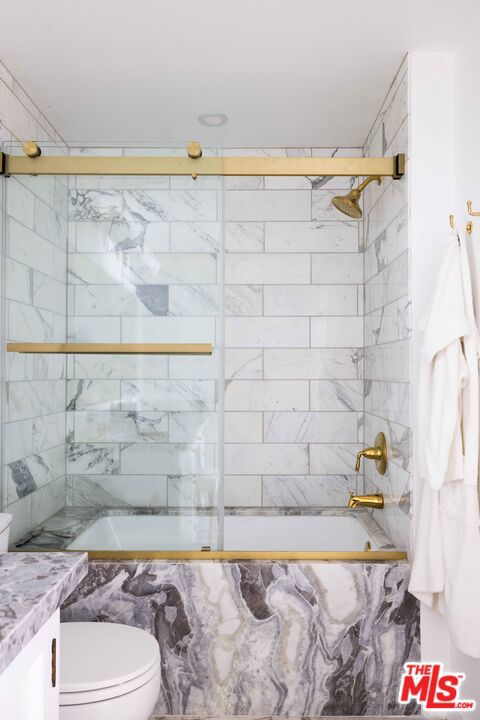9809 Beeson Drive, Beverly Hills CA: https://media.crmls.org/mediaz/03f50d36-0d7b-492b-b7b3-fffa64cd40ce.jpg