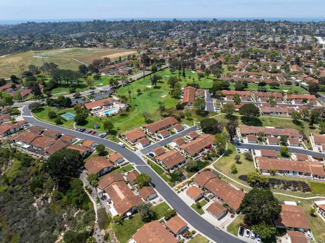 1829 Forestdale Dr, Encinitas CA: https://media.crmls.org/mediaz/03f58120-332b-40b1-a471-47a8f15879fe.jpg