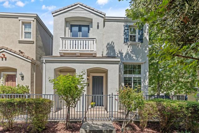 850 Foxworthy Avenue, San Jose CA: https://media.crmls.org/mediaz/03f5ce57-e26a-4f32-aa49-0da706a9415f.jpg