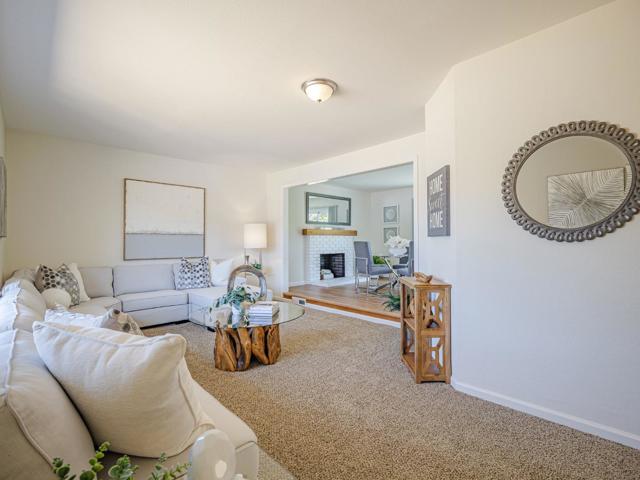 917 Sir Francis Avenue, Capitola CA: https://media.crmls.org/mediaz/03f66980-8bde-4da6-869a-5355f2c50152.jpg