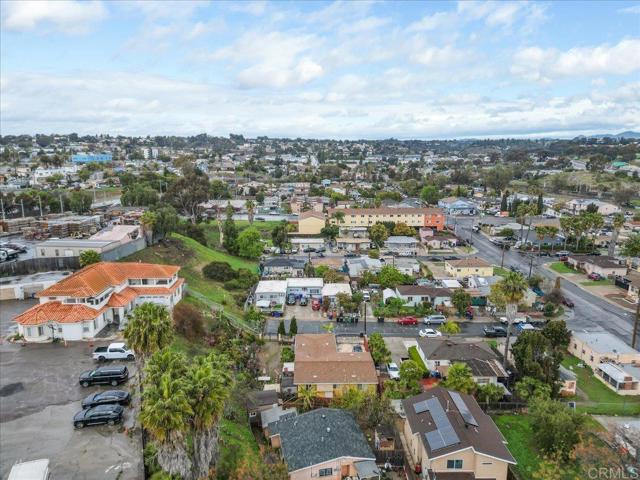 3260 64 Steel Street, San Diego CA: https://media.crmls.org/mediaz/03f6f6e6-728c-4fa9-8bfa-941262e8c3dd.jpg