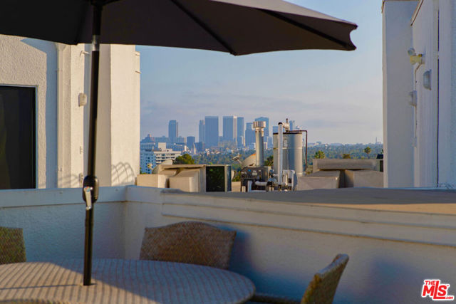 1201 Larrabee Street, West Hollywood CA: https://media.crmls.org/mediaz/03f7045e-46b9-4992-815c-91b6c7eb0846.jpg