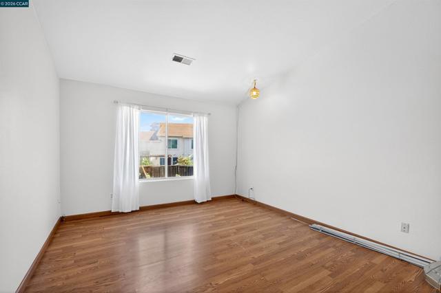 1758 Nandina Ct, Antioch CA: https://media.crmls.org/mediaz/03f7715a-c12e-43b9-98ac-ea54f694e9dd.jpg