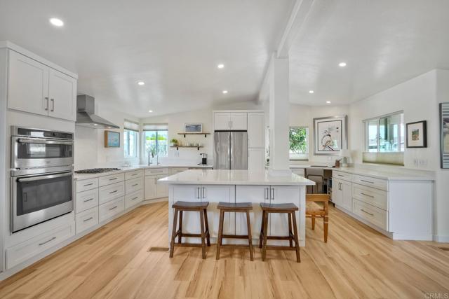 699 N Vulcan Avenue, Encinitas CA: https://media.crmls.org/mediaz/03f848a8-4527-442c-9d4d-60b4b48d6970.jpg