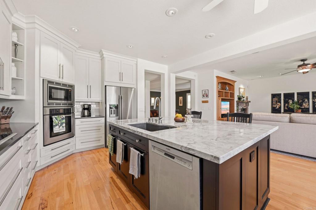 828 Settlers Court - photo 2