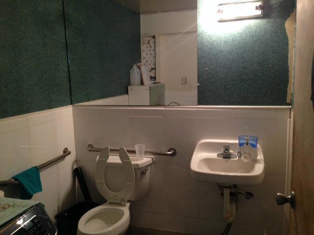 Image 16 of 18 For 21087 Cabot Boulevard 7