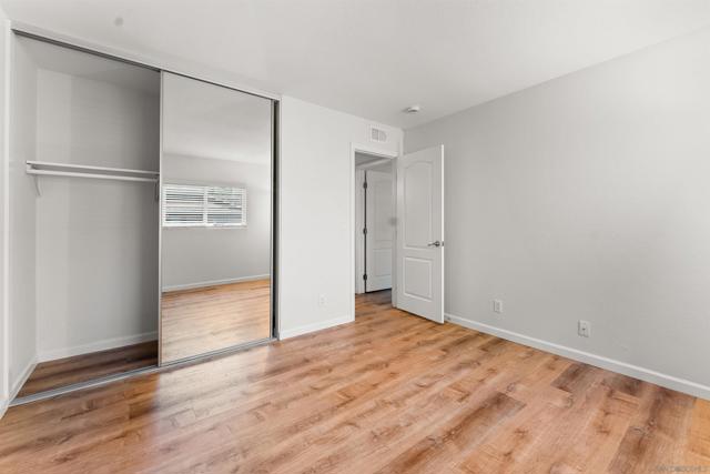 506 Calle Montecito, Oceanside CA: https://media.crmls.org/mediaz/03f8ac92-0eaf-451d-8d6b-721c2174018f.jpg