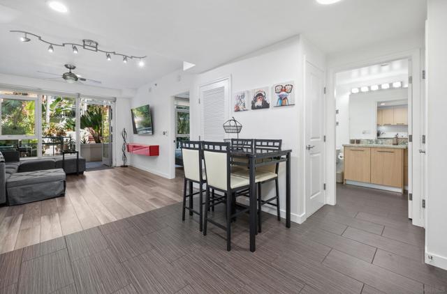 1431 Pacific Hwy, San Diego CA: https://media.crmls.org/mediaz/03f8f436-3c17-4348-b776-6f7b9308efe9.jpg