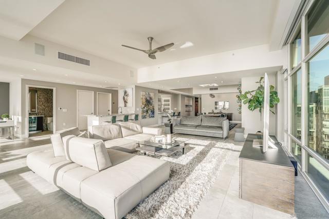 1262 Kettner Blvd, San Diego CA: https://media.crmls.org/mediaz/03f96e3f-b81c-4880-b0b1-8f5140b8ff9a.jpg