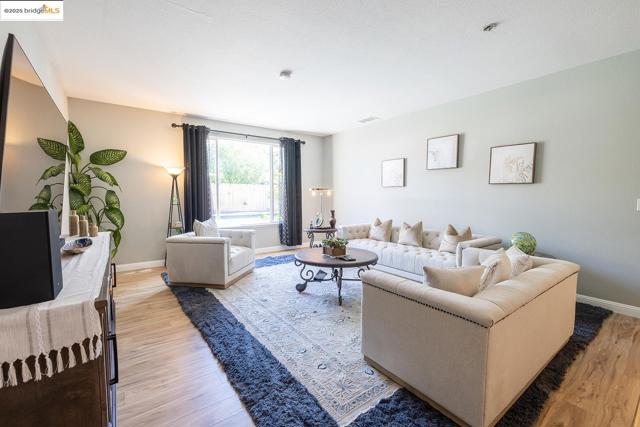 1856 Buck Mountain Court, Antioch CA: https://media.crmls.org/mediaz/03fb4d6a-d0b2-4289-9745-803978c430d5.jpg