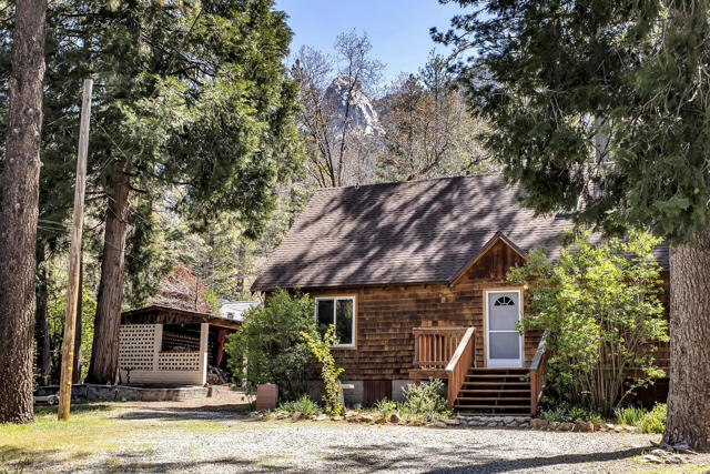 Image 2 for 25250 Lodge Rd, Idyllwild, CA 92549