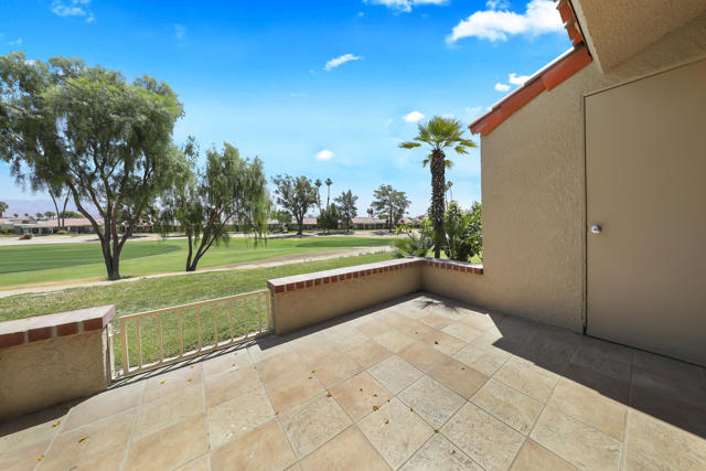 Image 16 of 42 For 40492 Bay Hill Way