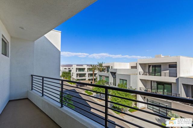 906 Cameron Center Drive, Palm Springs, CA 92264