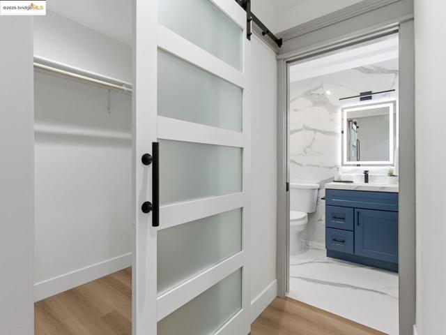 3274 Encinal Ave, Alameda CA: https://media.crmls.org/mediaz/03fd1a47-35f7-4951-a8a1-e531b50dbf62.jpg