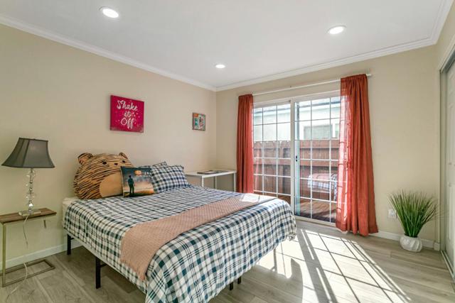 Image 18 of 41 For 6113 Del Canto Drive