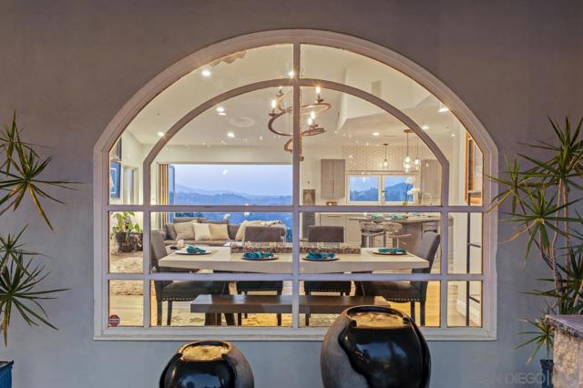 9420 Crest Drive, Spring Valley CA: https://media.crmls.org/mediaz/03fea36e-ca04-4889-a9dc-db350d3cb69a.jpg