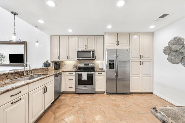 38674 Wisteria Drive, Palm Desert, CA 92211