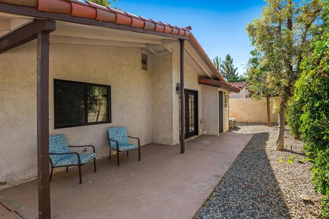 Image 31 of 49 For 225 Cahuilla Road
