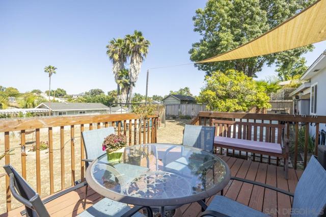 4033 Loma Alta Dr, San Diego CA: https://media.crmls.org/mediaz/03ffdd75-1cbd-46b8-a00f-8af3c3e53df2.jpg