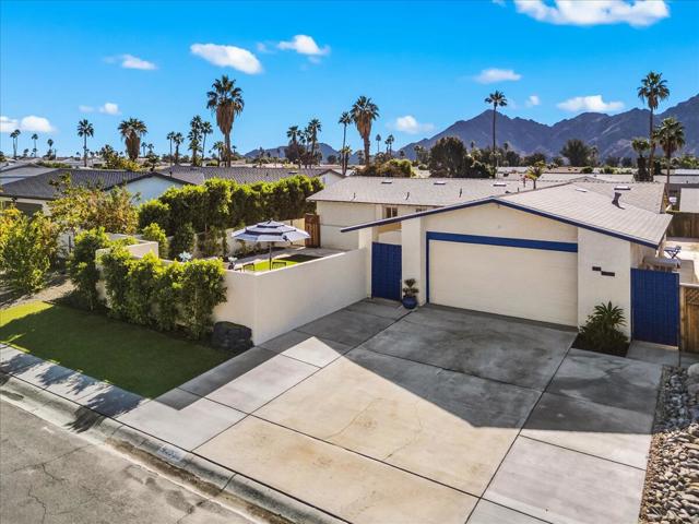 43035 Tennessee Avenue, Palm Desert CA: https://media.crmls.org/mediaz/0400a465-2b84-473e-a031-7103caef932c.jpg