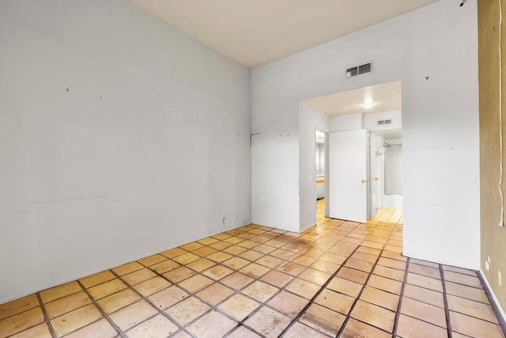 MLS #219137230PS image #20