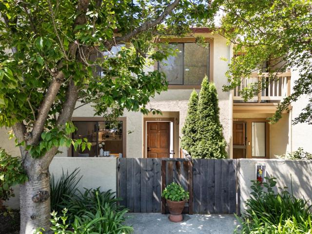 940 Cherry Glen Terrace, Fremont CA: https://media.crmls.org/mediaz/04012b00-d477-46f2-8f67-2220046c37d4.jpg