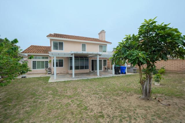 13796 Sparren Ave, San Diego CA: https://media.crmls.org/mediaz/0402ec36-8fff-4052-81da-bc2d9a6d6082.jpg