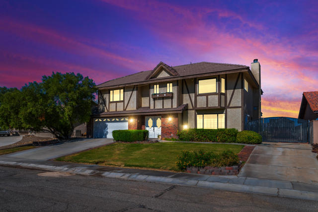 204 Fairway Drive, Needles CA: https://media.crmls.org/mediaz/04032b05-1ec4-408e-9ba8-cbdeff9ebf5d.jpg