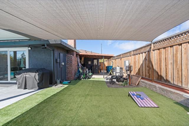 1231 Westward Drive, Hollister CA: https://media.crmls.org/mediaz/0404c1e7-ff41-4a54-8663-647db9877c04.jpg