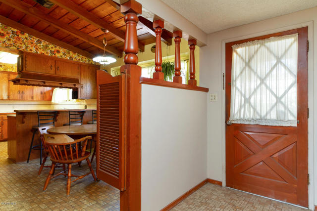60 Natalie Way, Camarillo CA: https://media.crmls.org/mediaz/04055bd6-384b-4fbf-a93a-10d60bc8f653.jpg
