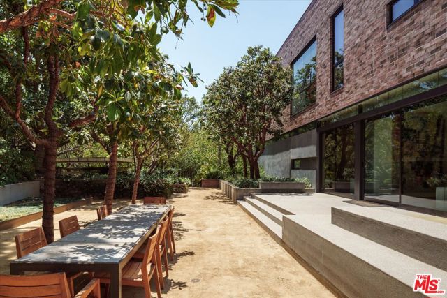 Drew Fenton | 3350 Stoneridge Lane Los Angeles CA | MLS: 7244168