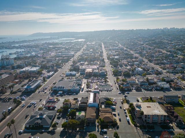Image 6 of 13 For 3046 Nimitz Boulevard
