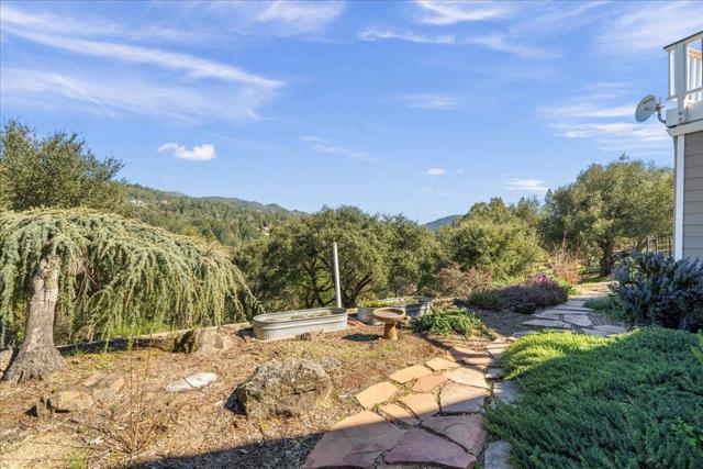 25400 Radonich Road, Los Gatos CA: https://media.crmls.org/mediaz/04068269-4ab0-46c0-b7e6-d61c5c273935.jpg