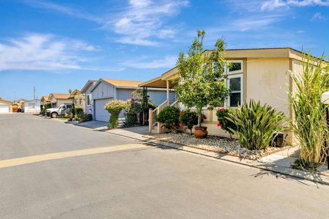 812 W Clover Road, Tracy CA: https://media.crmls.org/mediaz/0406cf4a-0c8f-45c0-9433-e31241c97ec2.jpg